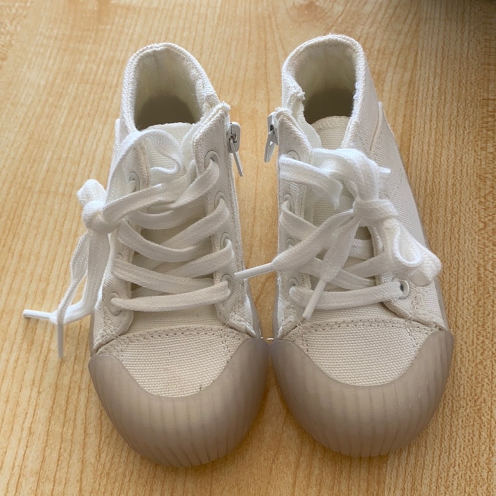 Zara kids white high top sneakers size 5.